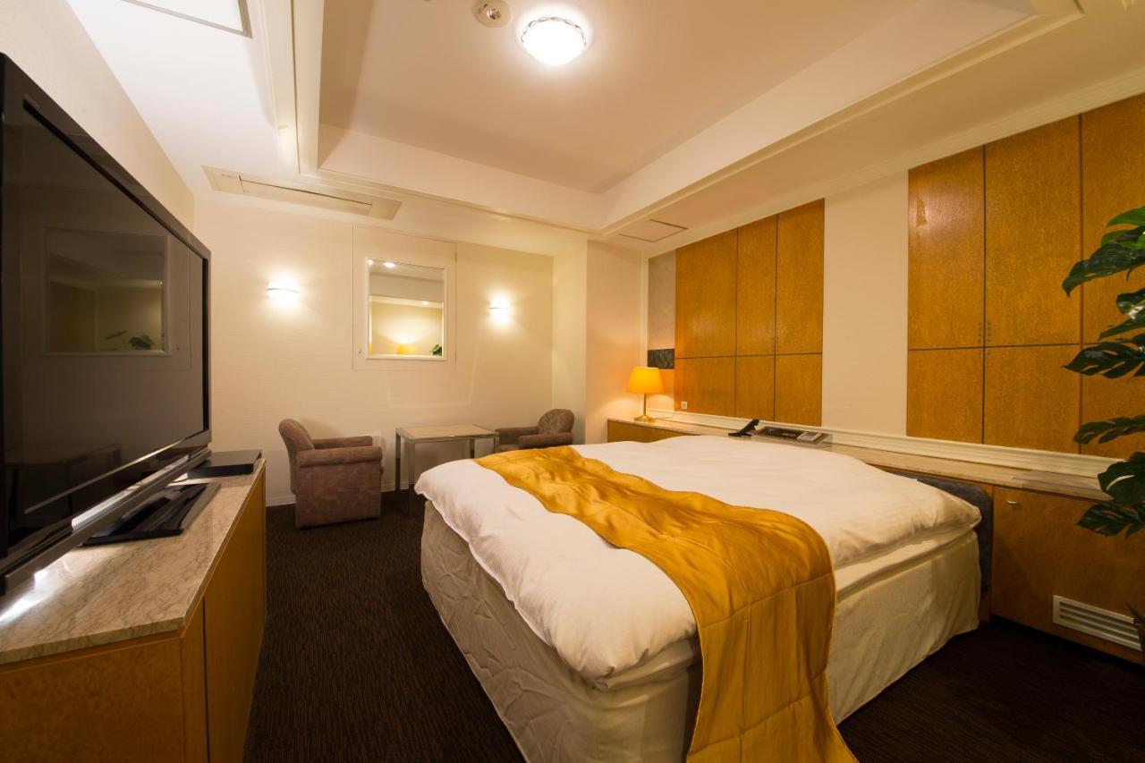 Hotel Beni East (Adults Only) Osaka Esterno foto