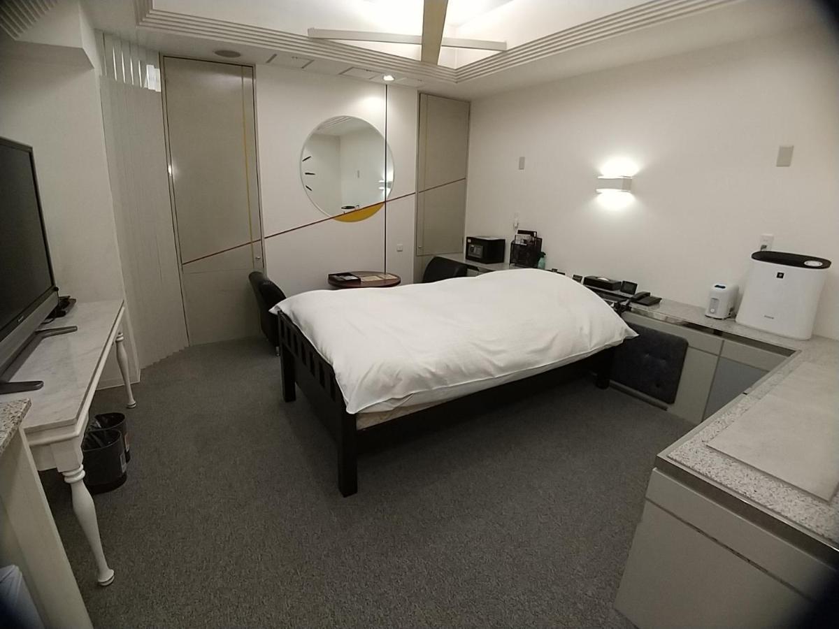 Hotel Beni East (Adults Only) Osaka Esterno foto