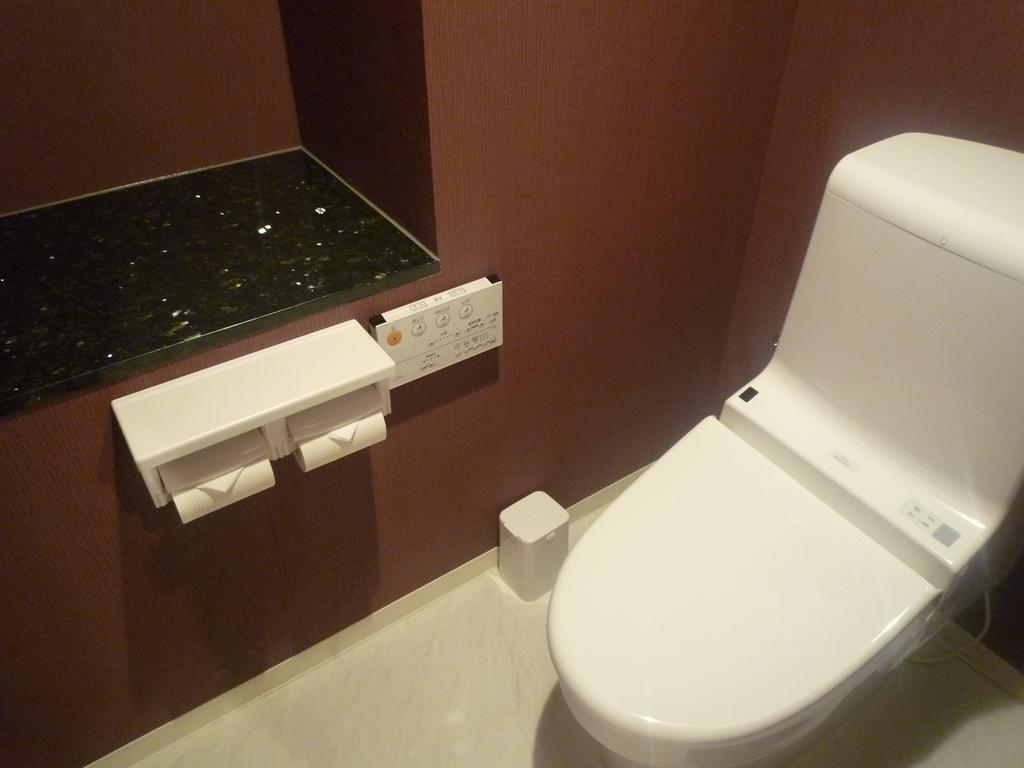 Hotel Beni East (Adults Only) Osaka Esterno foto