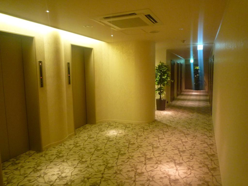 Hotel Beni East (Adults Only) Osaka Esterno foto