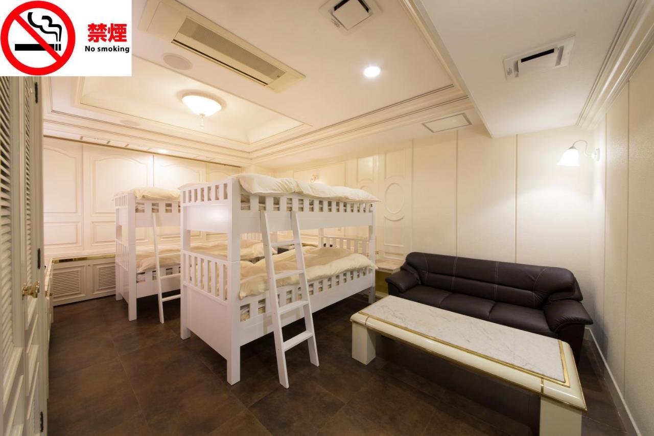 Hotel Beni East (Adults Only) Osaka Esterno foto
